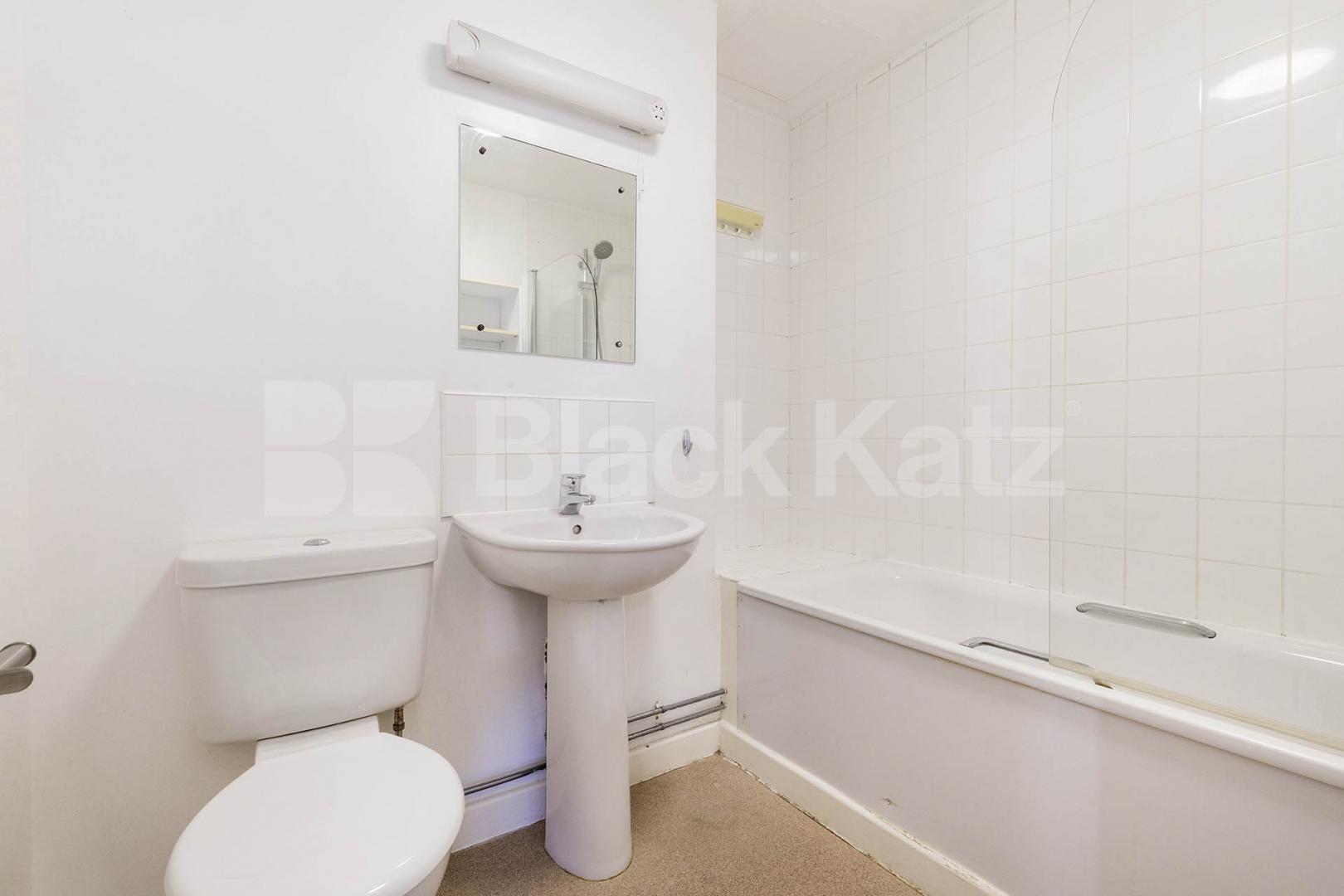 locate din a new build in the heart of Highbury close to Arsenal Station  Drayton Park, Highbury 